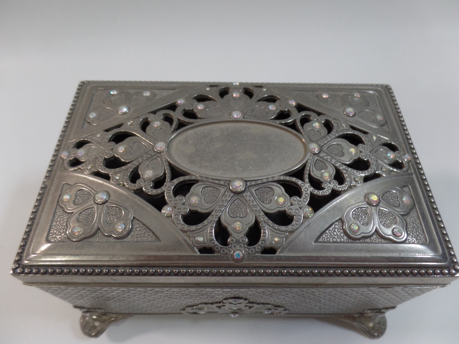 Things Remembered Silver Toned Musical Jewelry Box with Crystal Accents