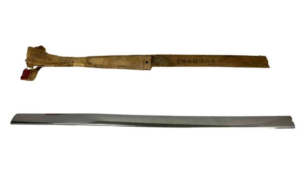 1951-1952 Dodge Desoto Inner Door Vent Molding Wing Division 1380364 NOS - Image 2 of 4