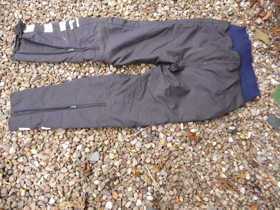 OVER TROUSERS GORE-TEX  36" waist, Black  I/L 32" - Image 3 of 3