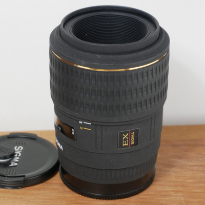 Sigma 105mm f/2.8 EX DG Macro For Sony A-Mount *VERY GOOD/TESTED*