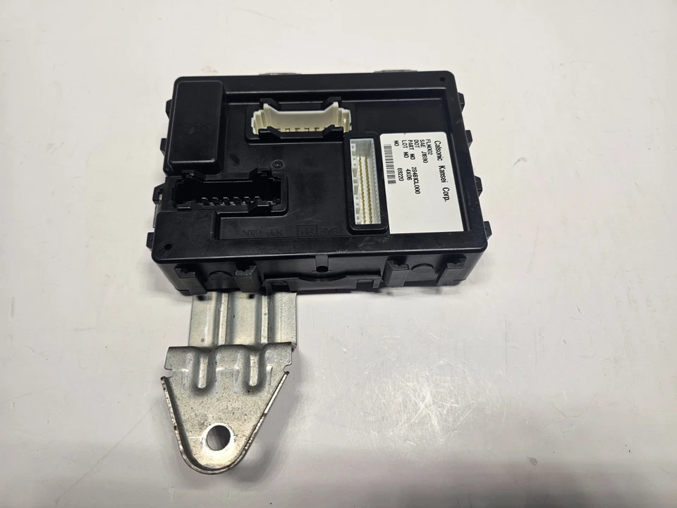 Módulo de control de carrocería Infiniti FX35 FX45 2004-2006 BCM con navegación 284B1CL000 Foto 3 de 4