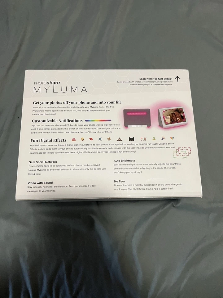 PhotoShare MYLUMA 7" WiFi Digital Picture Frame with LED Lighting - Image 2 of 4