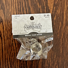 Yarnology Yarn Guide Adjustable Loop Crochet Ring NEW in Original Packaging