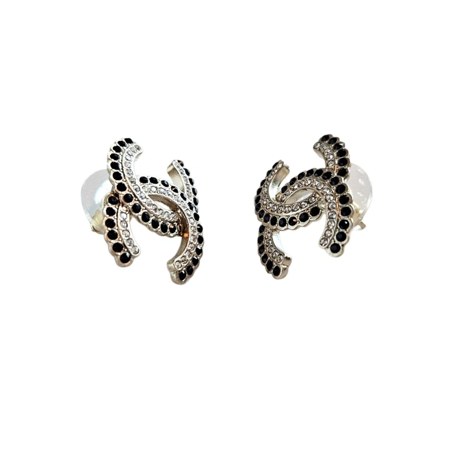 Chanel Cristal CC con Piedra Negra Mujer Pendiente Foto 3 de 4