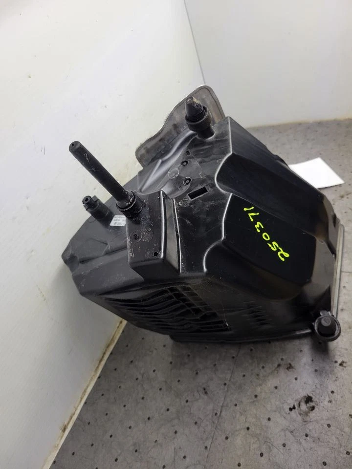 Limpiador de aire compatible con 17-24 AUDI ALLROAD 1666510 Foto 3 de 4