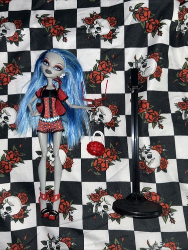 Monster High Gloom Beach Ghoulia