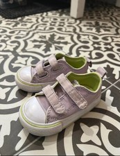 Convesre Baby Lilac Green Low Tops UK 4