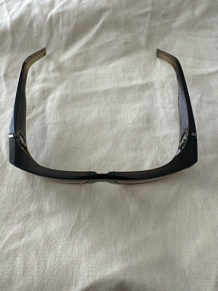 Óculos de sol femininos espiões - Imagem 2 de 4