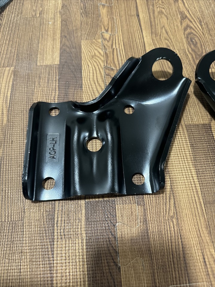 1967 1970 Ford MUSTANG Rear Leaf Spring Shock Mounting Plates Pair