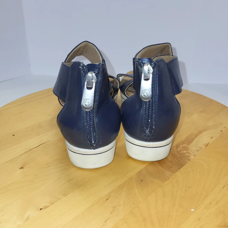 Sandalias deportivas Adrienne Vittadini para mujer talla 6M azul marino trampas cremallera trasera corcho Inso Foto 3 de 4