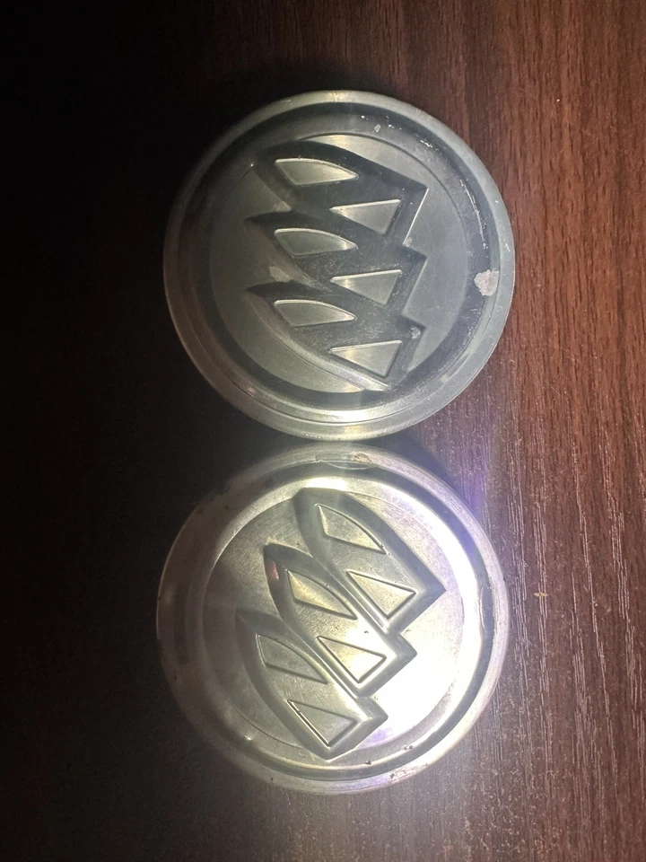 BUICK LACROSSE LUCERNA (par) LLANTA RUEDA TAPACUBOS TAPACUBOS TAPA CENTRAL ENCHUFE USADO Foto 4 de 4