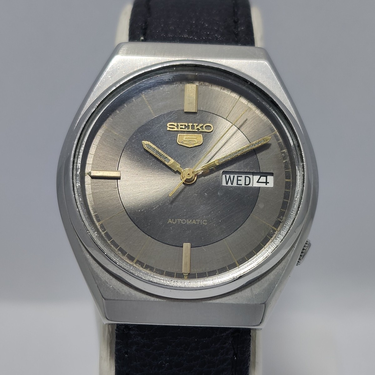 Vintage Seiko 5 Automatic 6309-8820 Day/Date 17J 36 mm Japan Men's