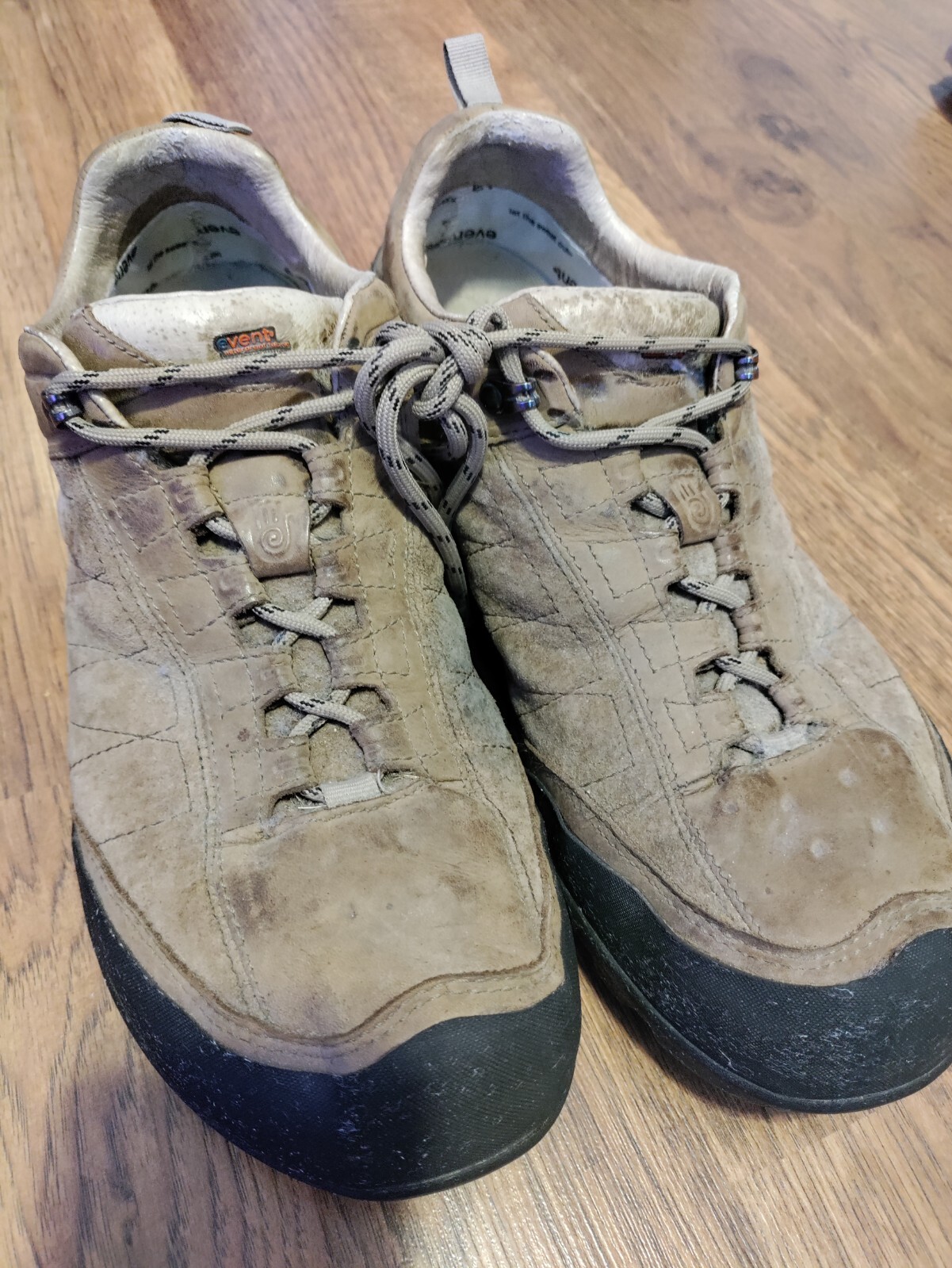 teva riva leather event