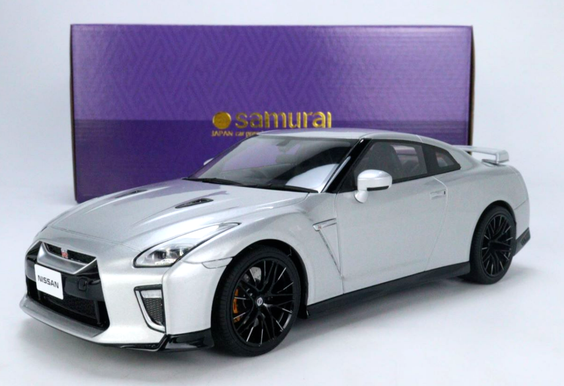 ミニカーGTR 1/18 1/18 Nissan GT-R (R35) 2020 Samurai EDT Silver Resin Model