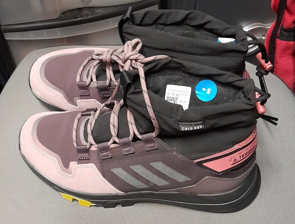 BNWT(Adidas) Mens Walking Boots Col Mauve Size 8 CG A02 eBay