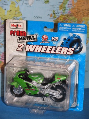 1/18 MAISTO FRESH METAL 2 WHEELERS MOTORCYCLES KAWASAKI ZX12R