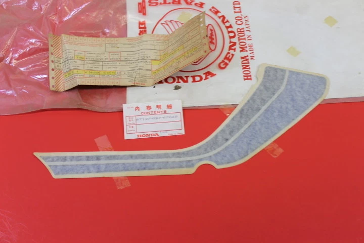 NOS HONDA 1982 CB750F CB900F calcomanía de capucha trasera parte # 87127-mb7-670zb Foto 2 de 4