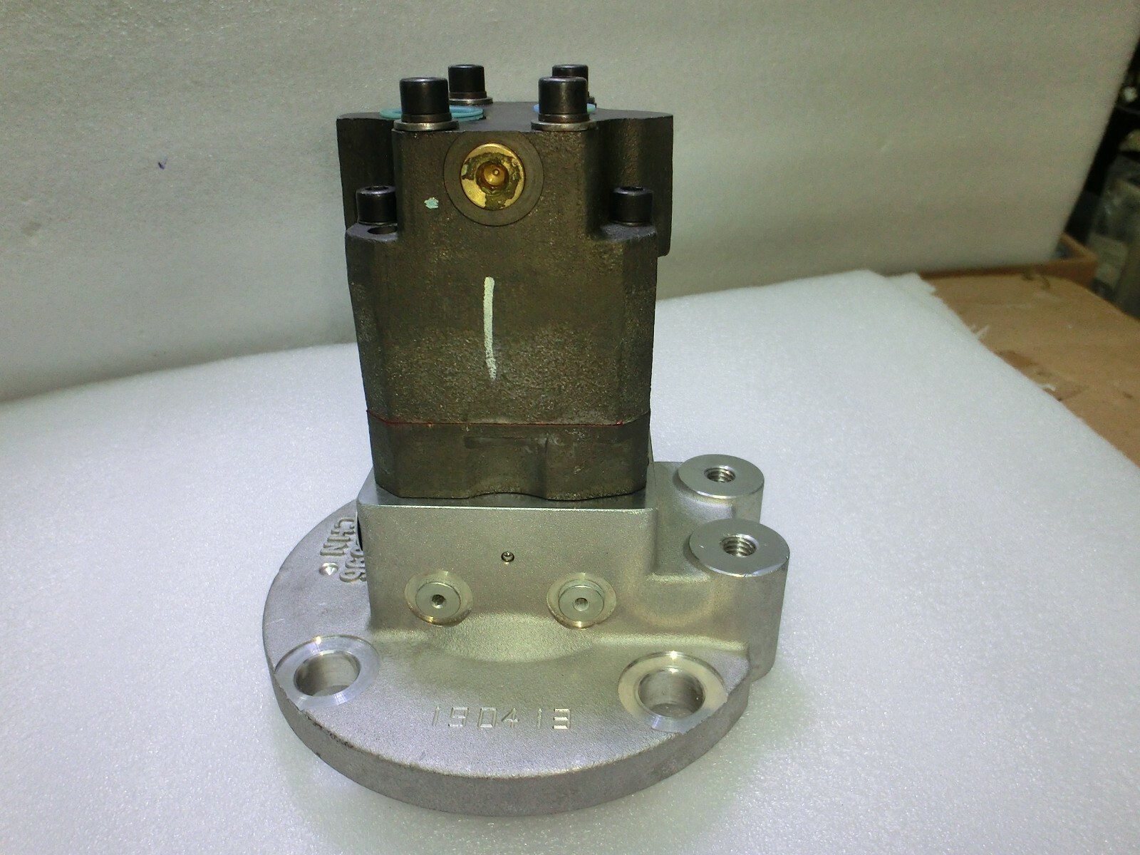 Cummins 3090996 Fuel Pump,190413,1T2003B 3284454 01251,unused  