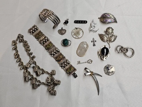 Large Lot Vintage Sterling Silver Jewelry Not Scrap Brooches Ect 399 Grams