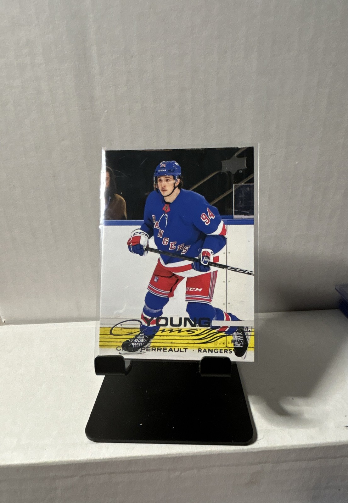 2025-26 Upper Deck Series 1 - Young Guns Gabe Perreault #202 (RC)