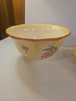 The Cellar Portugal 5 Piece serving bowl yellow peach green 9.7in with 4 plates