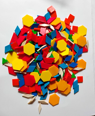 Lot of 280+ Geometric Plastic Pattern Blocks  6 Colors & 6 Shapes Home School