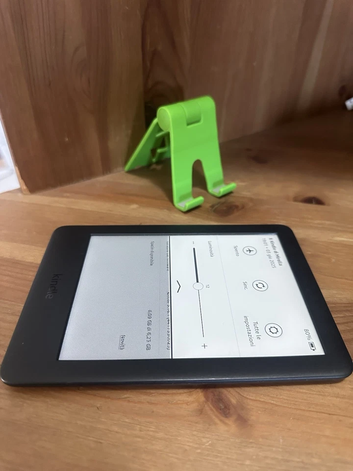 Amazon Kindle 10th 8gb 6 pollici con regolazione integrata - Immagine 3 di 4