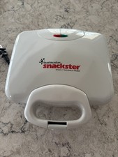 Toastmaster Snackster Snack N' Sandwich Maker White Plug In TSM2