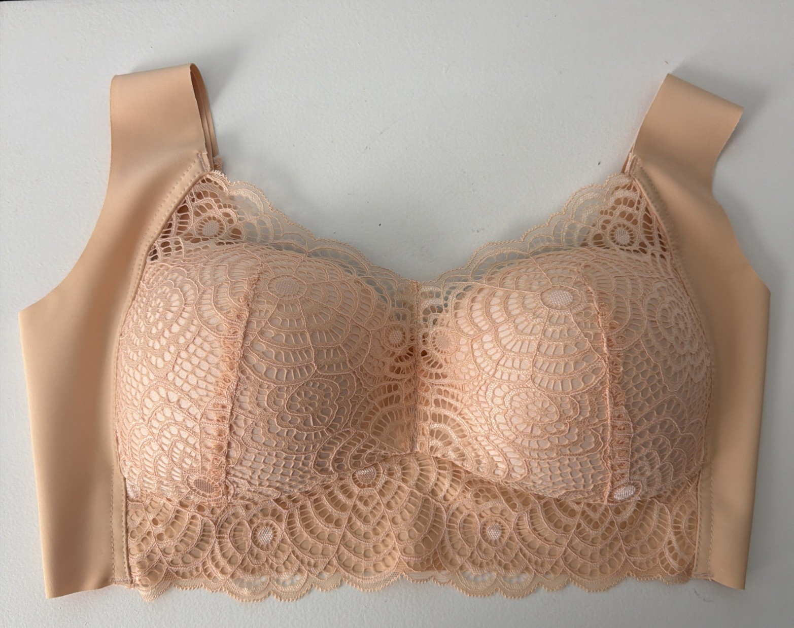 Comfit Women's Lace Trim Comfort Wireless Bralette XL Beige Size 38D Converted
