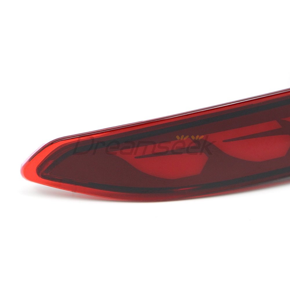 Red LED Rear Bumper Reflector With Brake & Turn Signal – For VW Jetta A7 2019 2020 2021 (Dynamic Sequential)
