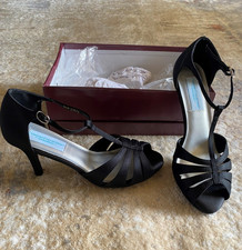 Black Satin 8.5 Comfort Collection by Dyables