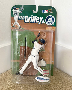 Ken Griffey Jr. レッズマクファーレンフィギュアシリーズ11 MLB