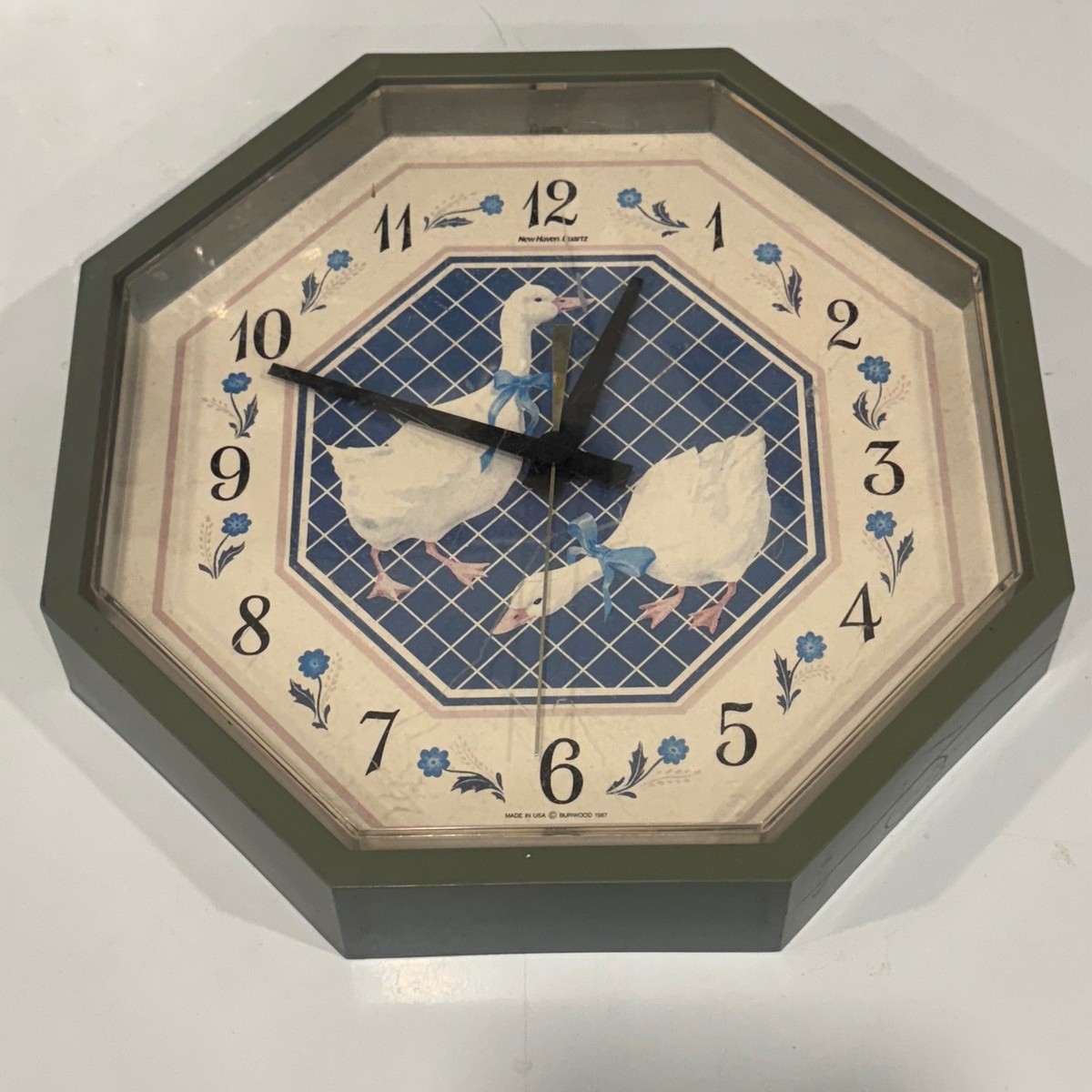 Vintage 1987 New Haven Burwood Country Geese Octagon Wall Clock