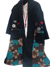 Super attraktiver Wollmantel Filzmantel grau/petrol/camel Gr. 50/52/54 m. Blumen