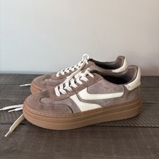 Steve Madden Sneaker Brown Suede Leather Upper W/ Rubber Platform Sole, Size 8