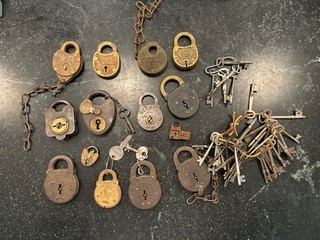 Antique Padlocks & Skeleton Keys Lot Street Letter Box Brass Iron See Pics