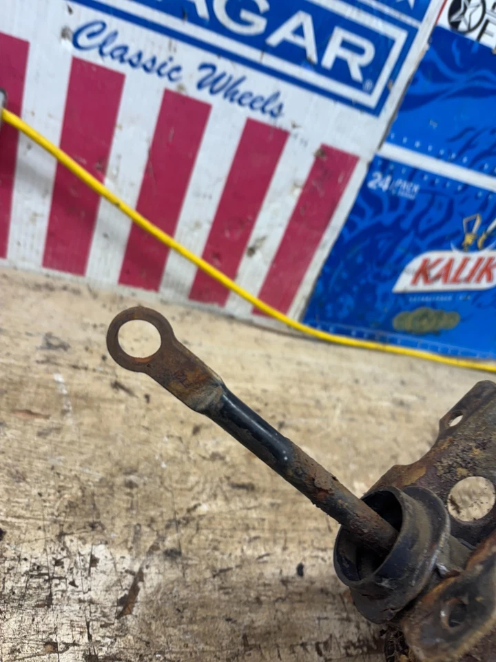 Ford F150 F250 B-100 1973 1977 1978 1979 freno eléctrico refuerzo montaje soporte configuración Foto 2 de 4