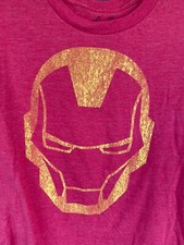 Camiseta Marvel Avengers Assemble roja mediana manga corta superhéroe