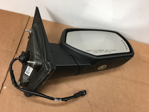 2014-2018 Chevy Silverado GMC Sierra Right Passenger Side Signal Door Mirror OEM