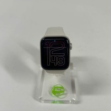 GPS Only Apple Watch SE 3 40MM Starlight Aluminum Starlight Sport Band MEH34LW/A