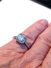 Sparkling 10K White Gold Round Halo CZ Solitaire Engagement 2.5g Ring Size 8.5