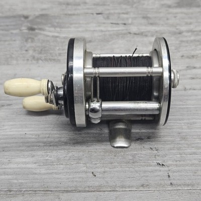 Vintage Bronson J.A. Coxe Coronet 25 Fishing Reel w/ Leather Case