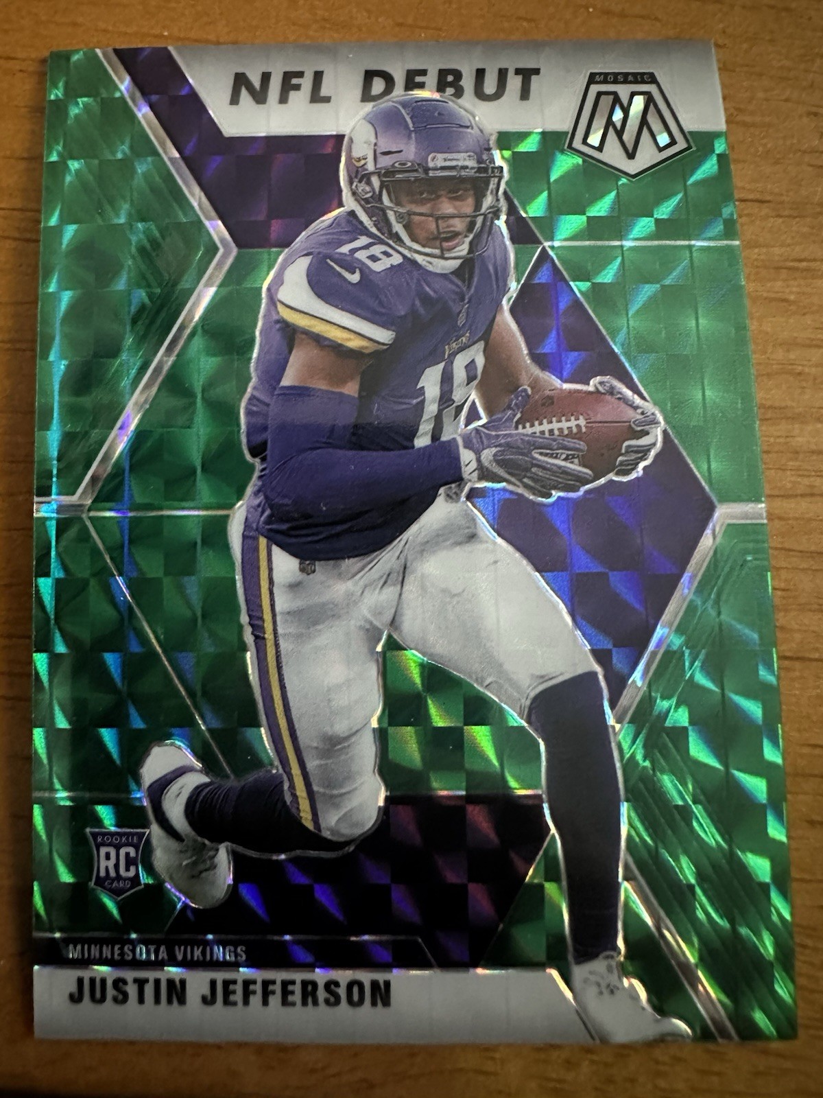 2020 Panini Mosaic - NFL Debut Justin Jefferson #270 Green Mosaic Prizm (RC)
