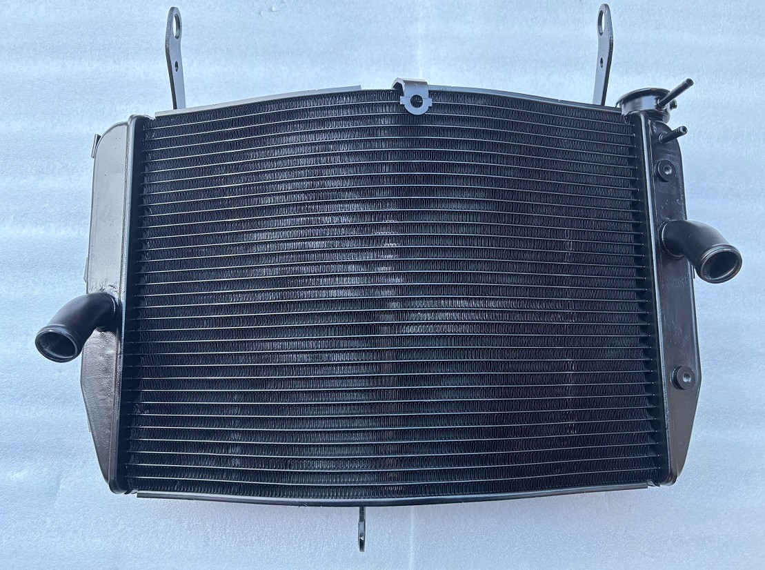 Radiateur GSX-F 1000 de rechange pour réparer la surchauffe moteur Suzuki 2015-2023