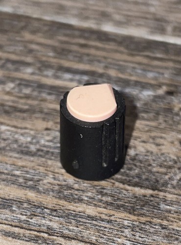 Manopola Guadagno e Mixaggio Originale per Amplificatore Peavey Vintage Ricambi Rosa/Nero - Foto 2 di 3