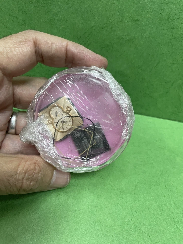 Authentic DE GRISOGONO QUARTZ  Movement Dial & Hands  CRYSTAL  COVER Hk2 - Image 3 of 4