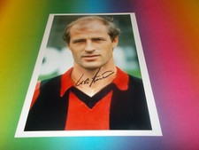 Willi Neuberger Eintracht Frankfurt signed autograph on 20x28 photo
