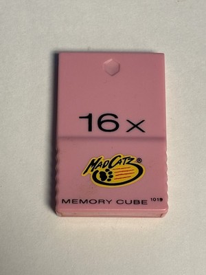 MAD CATZ MEMORY CUBE FOR GAMECUBE VIDEO GAME AUTHENTIC OEM TESTED 2007 PINK