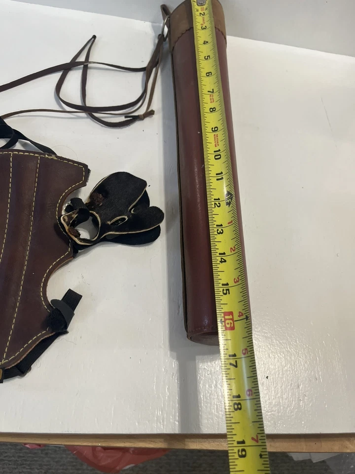- Traditional Archery Arrow Leather Quiver With Arm Guard  - Image 4 of 4