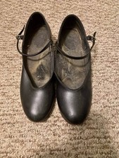 Women's Capezio Character Shoes  Size 9  Pre-Owned with a lot of life yet 